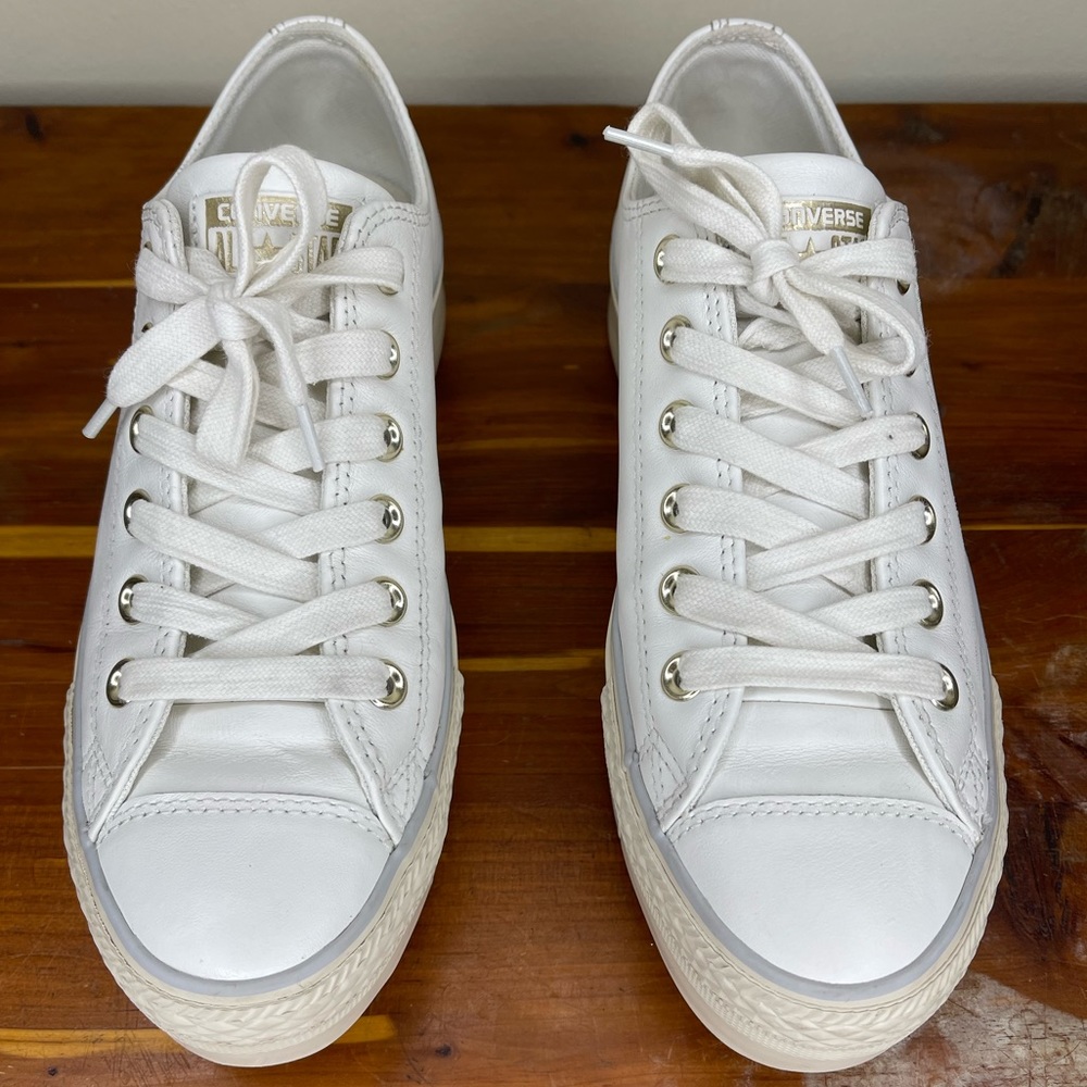 Chuck Taylor All Star Leather Platforms Ox ‘Star White’ x Gold